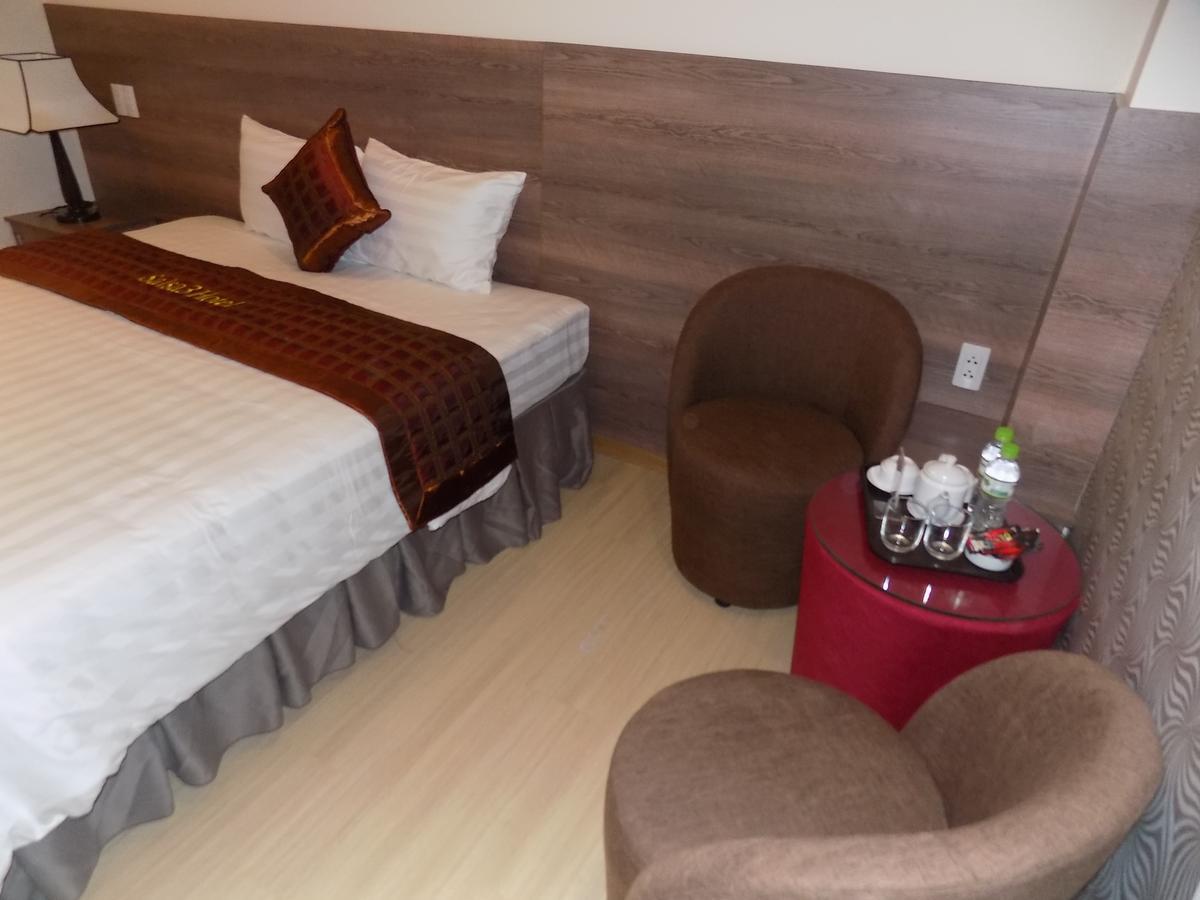 La Suite Hotel Danang 외부 사진