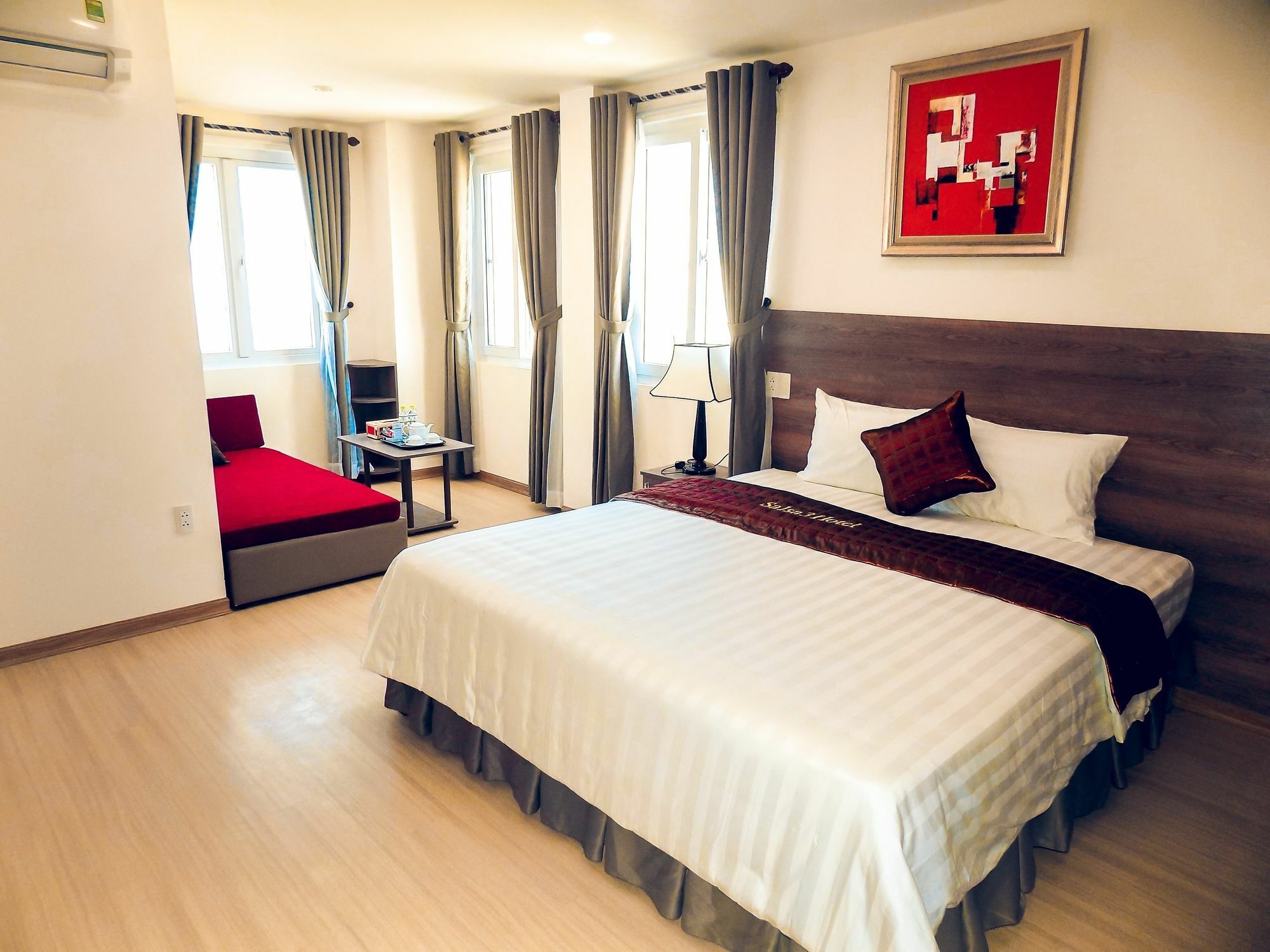 La Suite Hotel Danang 외부 사진