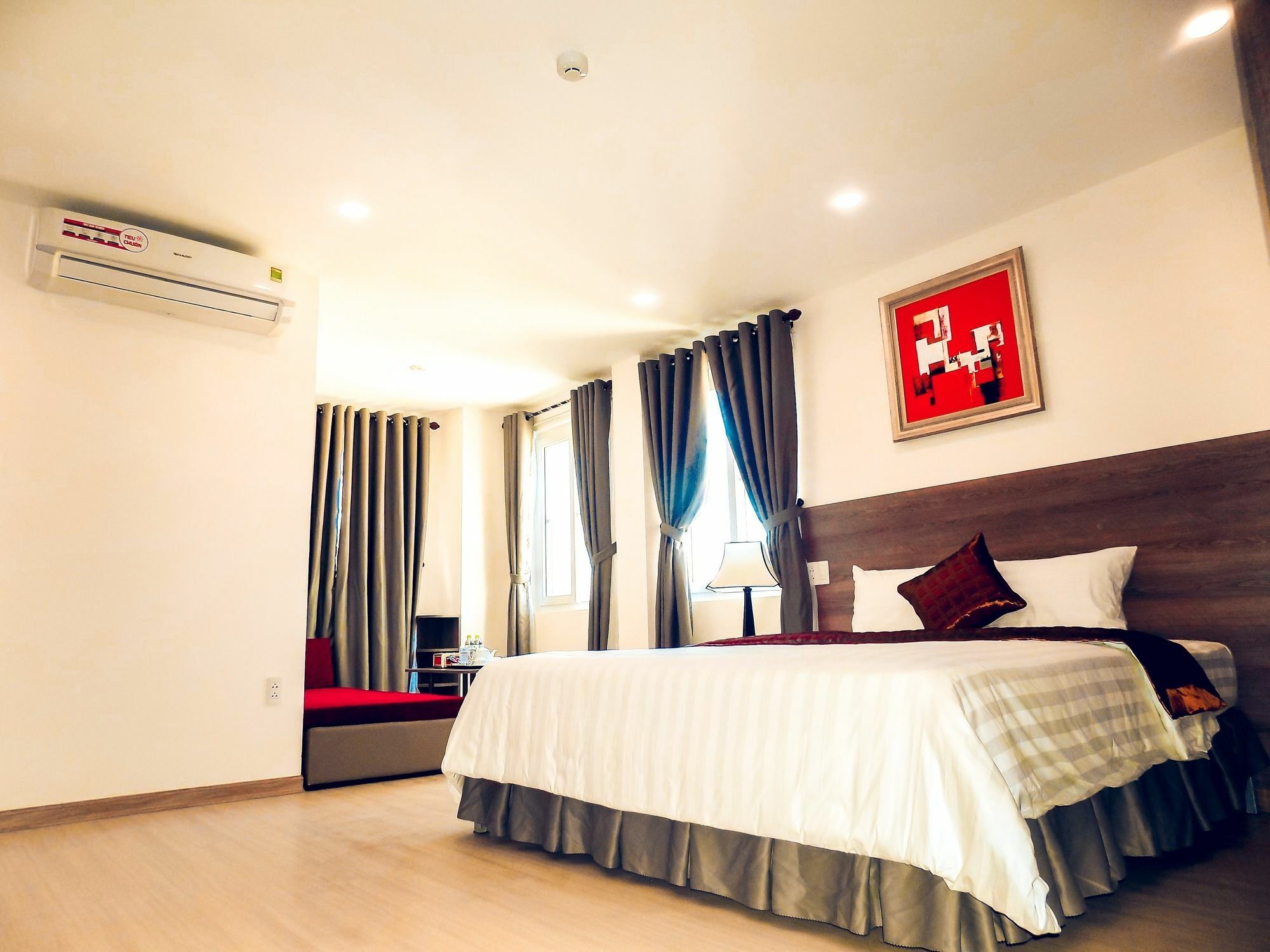 La Suite Hotel Danang 외부 사진